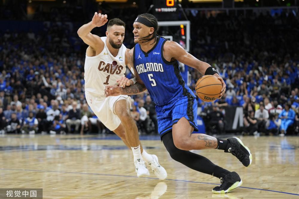 随着各国足 随着各国足