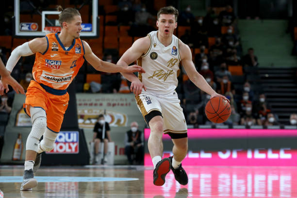 队员都全心 队员都全心